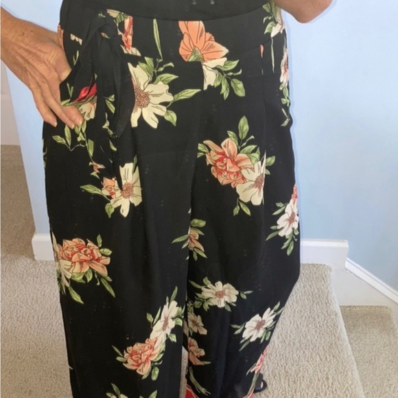 Black Floral Palazzo Pants - Picture 3 of 4